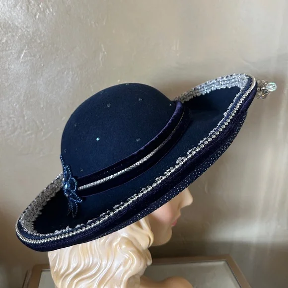 ENCHANTING 1970s' NAVY WIDE BRIM FELT HAT + PEARLS/BEADS/GLITTER & LARGE JEWEL